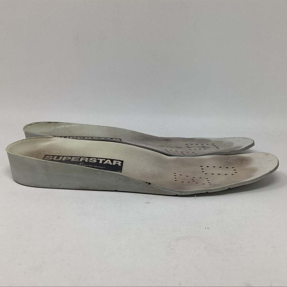Golden Goose Superstars - Picture 2 of 5